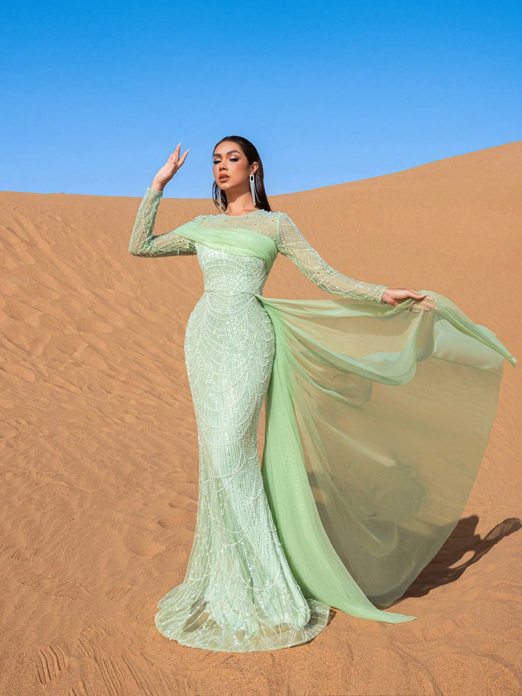 Luxury Tulle Overlay Mermaid Hem Beaded Detail Formal Evening Dress